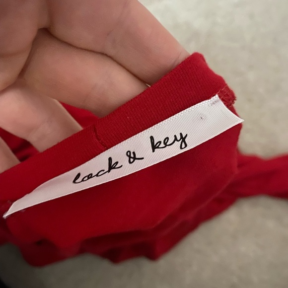 red tie-up top - Picture 5 of 5